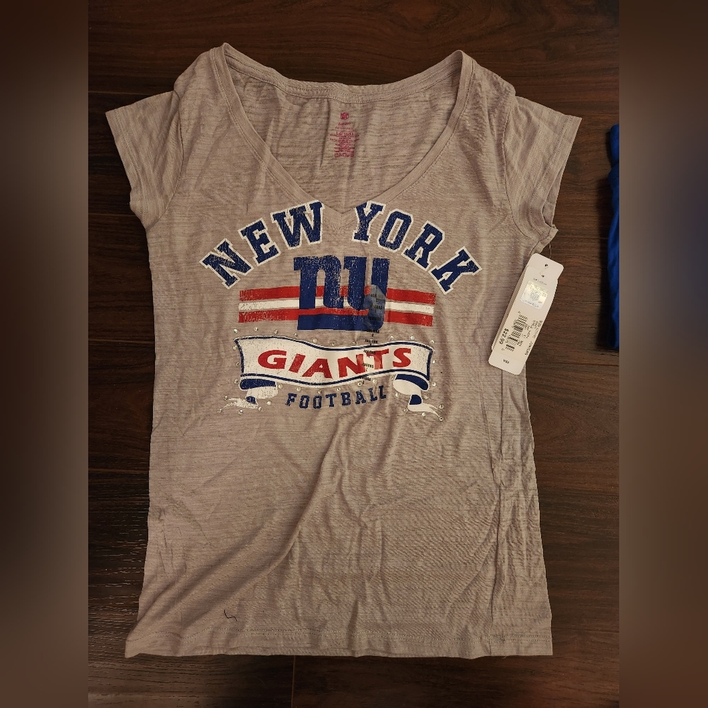 NY Giants tee shirt